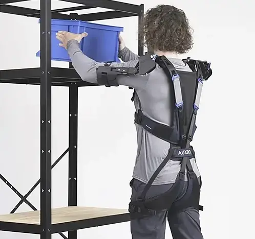 The Auxivo OmniSuit provides significant benefits in terms of muscle support and fatigue reduction for workers engaged in physically demanding tasks.